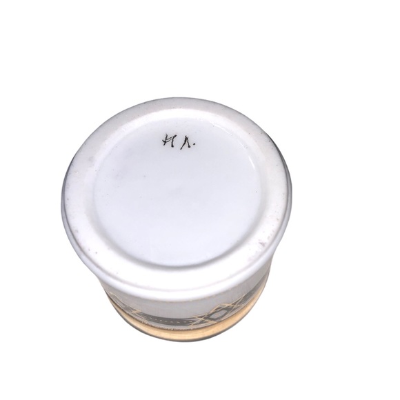 Ceramic Trinket Box, Ring Container - Picture 4 of 4